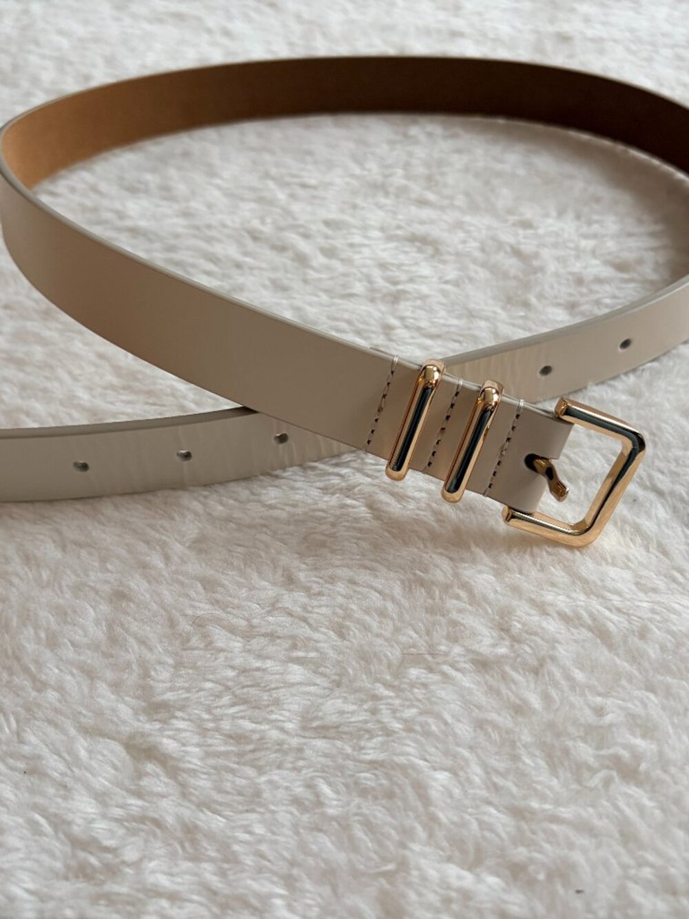 Abercrombie & Fitch Cream square loop belt, size XXS/XS
